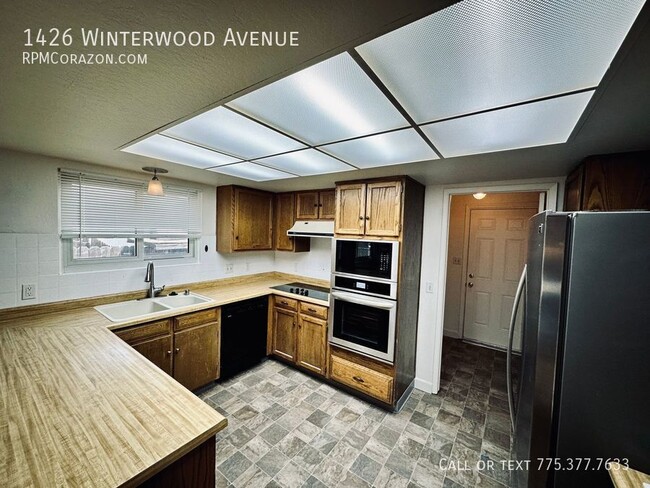 Photo - 1426 Winterwood Ave