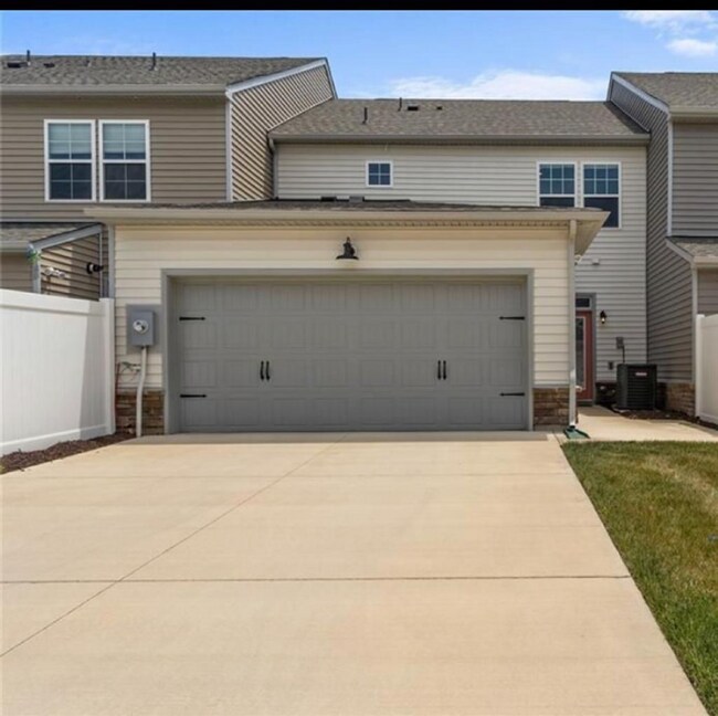 Photo - 4002 Carrie Mill Xing