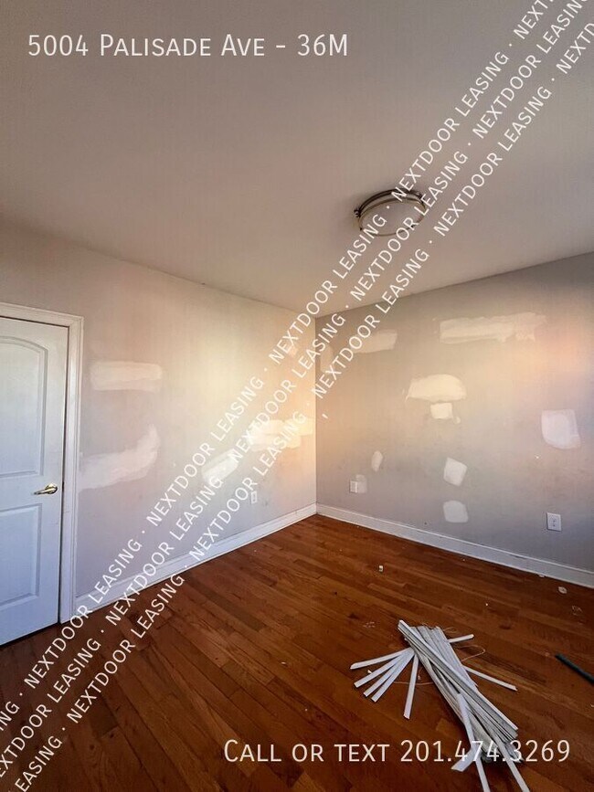 Photo - 5004 Palisade Ave Unit 36M