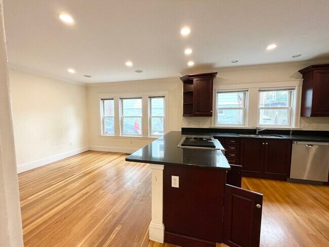 Photo - 15 Sunset St Unit 1