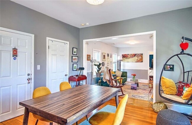 Photo - 220 Carpenter St Unit 2