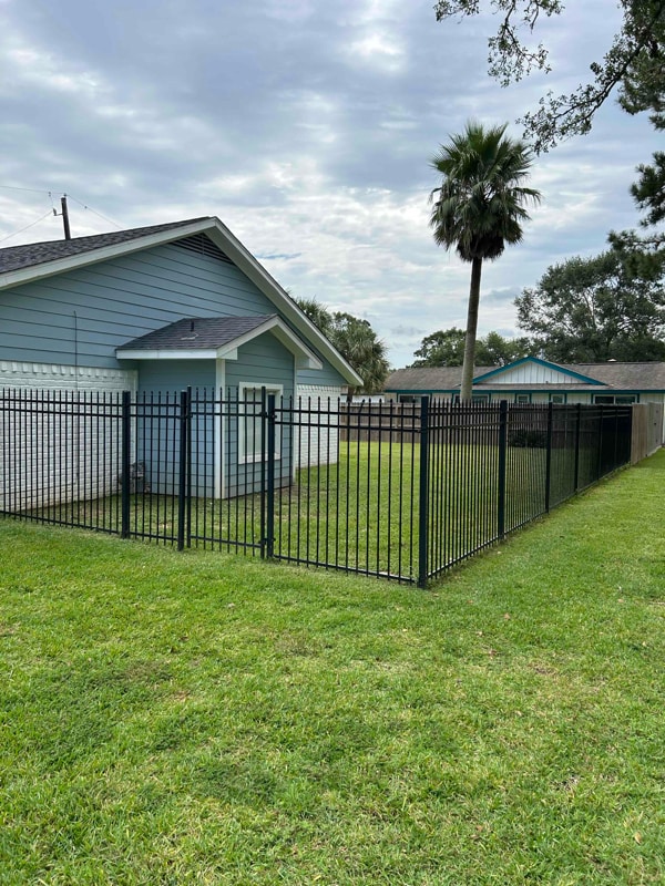 Photo - 500 Shirleen Dr