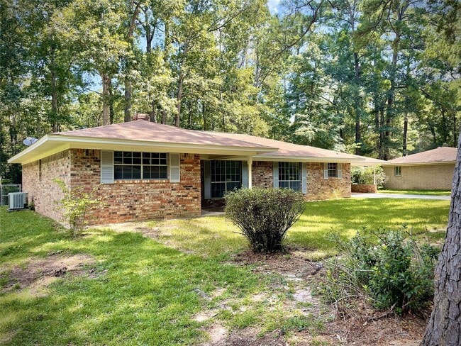 Photo - 1102 Ada St