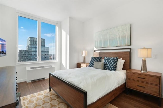 Photo - 605 W 42nd St Unit SI ID1016422P