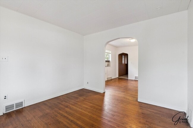 Photo - 3 bedroom - 1 bath $1200/month