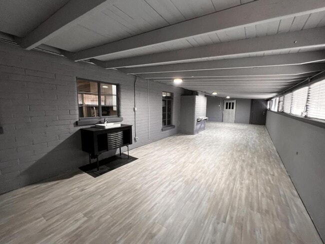 Photo - 1039 Poplar St