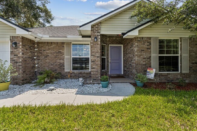 Photo - Spacious 4BR Brick Home in Northbrook – Minutes to I-95 & Amelia Island