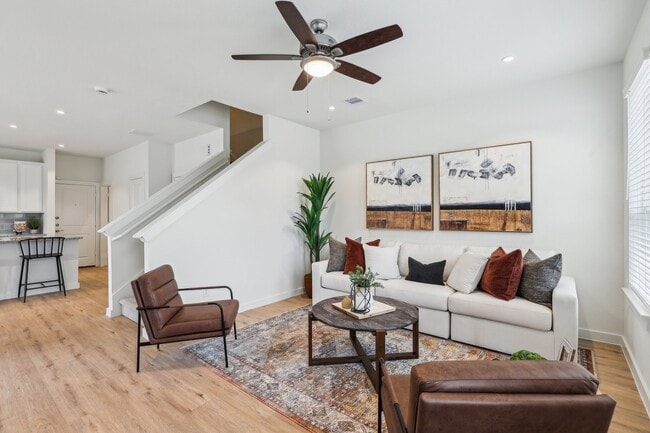 631 Canvas Ave