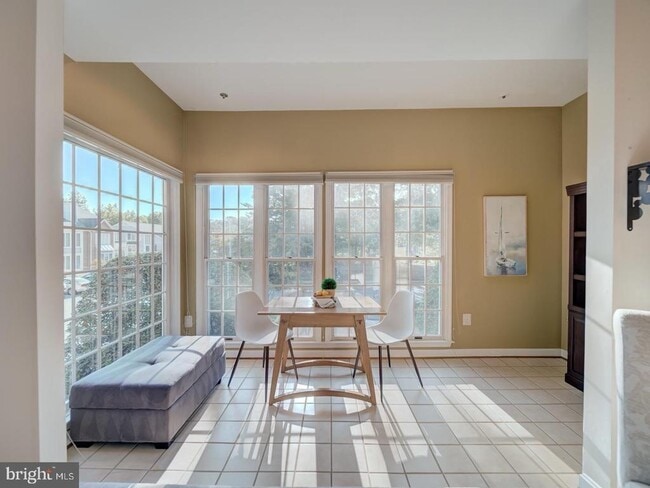 Photo - 2708 Summerview Way