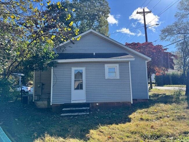 Photo - 2/1 House in Downtown Shelby, NC