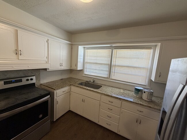 Photo - 3813 25th St