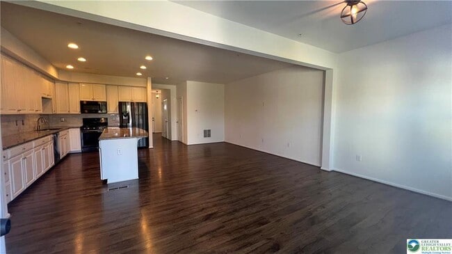 Photo - 1156 Westminster Dr