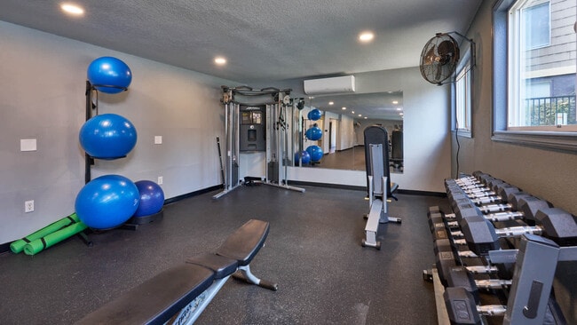 Gym - Redmond Court