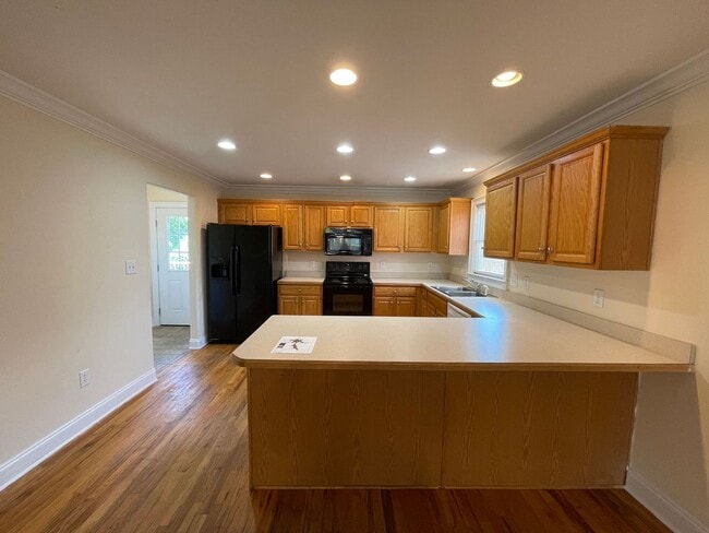 Photo - PRE-LEASING FOR AUGUST 2026!