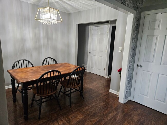 Photo - 2042 Byron Dr