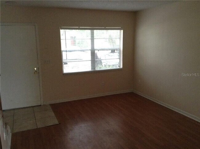 Photo - 3540 Khayyam Ave