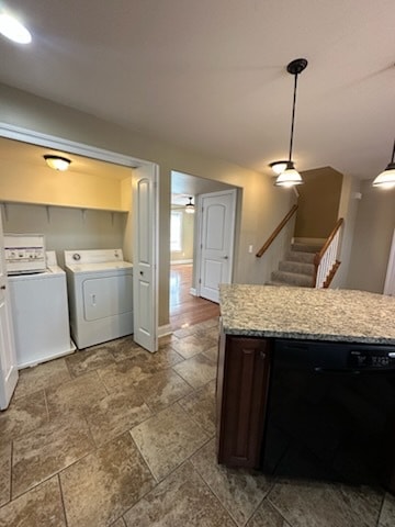 Photo - 160 Cortland Dr