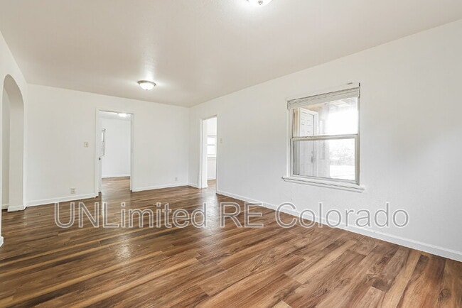 Photo - 110 Julian St