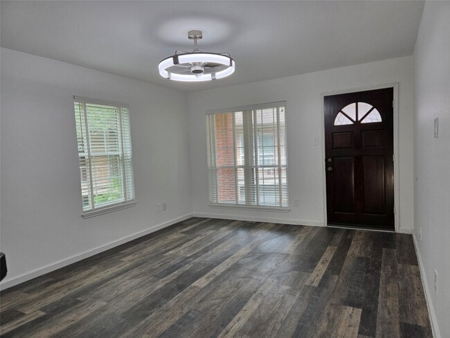 Photo - 839 Wax Myrtle Ln Unit A