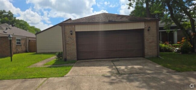 Building Photo - 2207 St James Ct Rental
