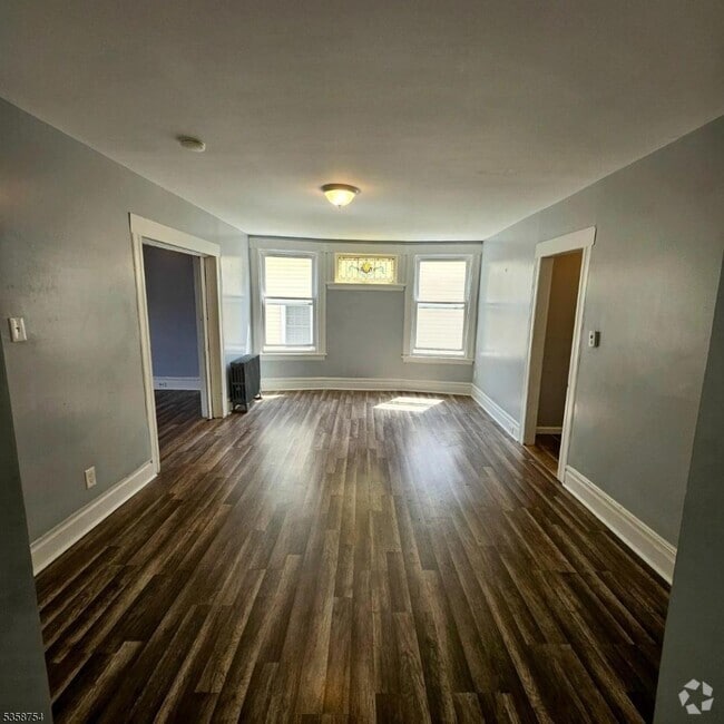 Building Photo - 433 Washington Ave Rental