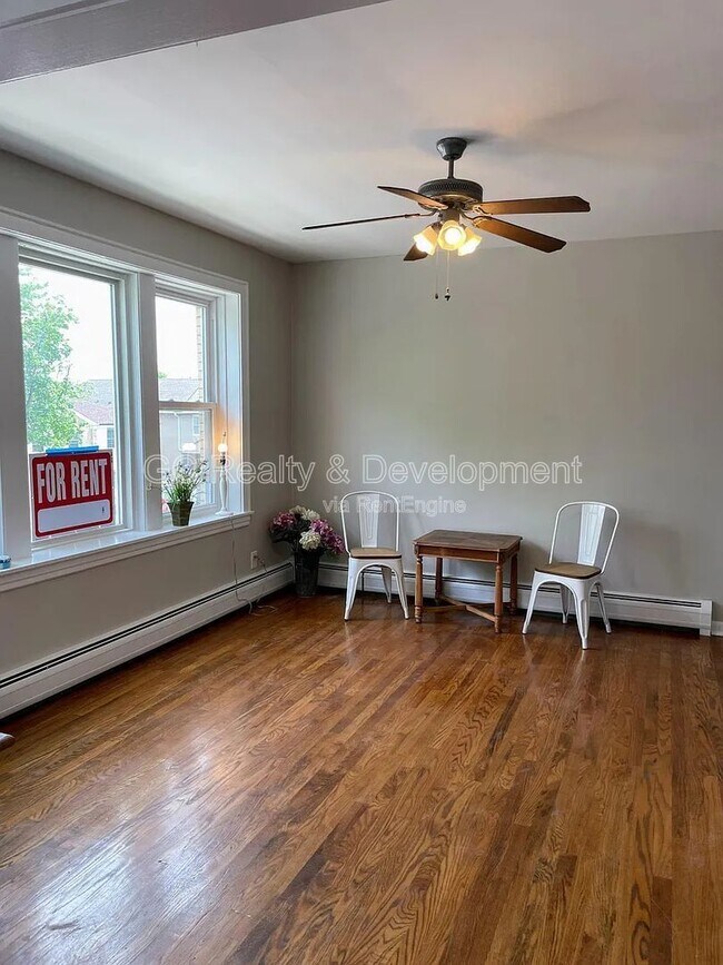 Photo - 6000 W Seminole St Unidad 2