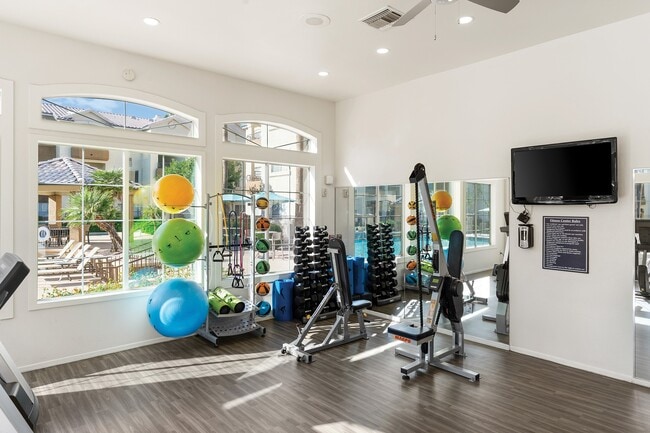 Sonterra Apartments at Paradise Valley