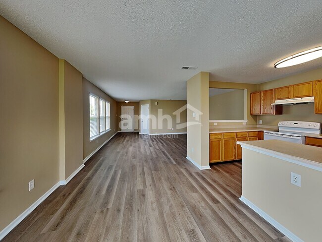 Photo - 6898 W Raleigh Dr