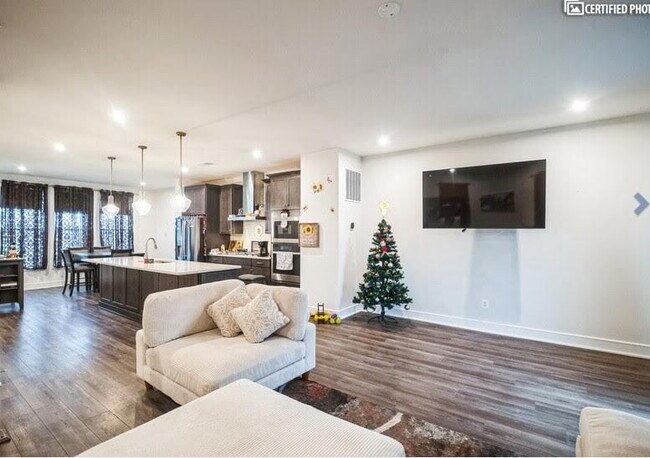 Photo - 139 Choke Cherry Ct