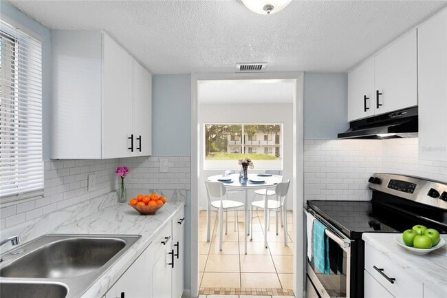 Photo - 2000 15th Ct NW Unidad 15