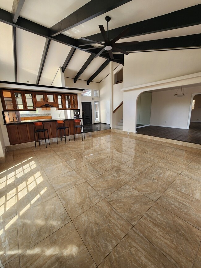 Building Photo - 306 Ekoa Pl Rental