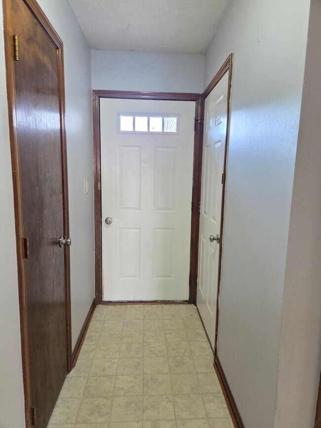 Photo - 629 Potomac Ct