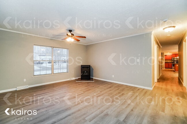 Photo - 948 Northbrook Ct