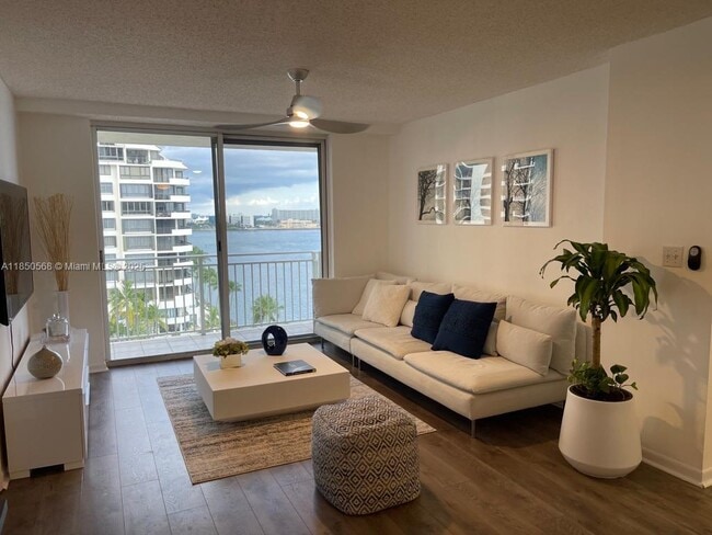 Building Photo - 770 Claughton Island Dr Unit 1013 Rental