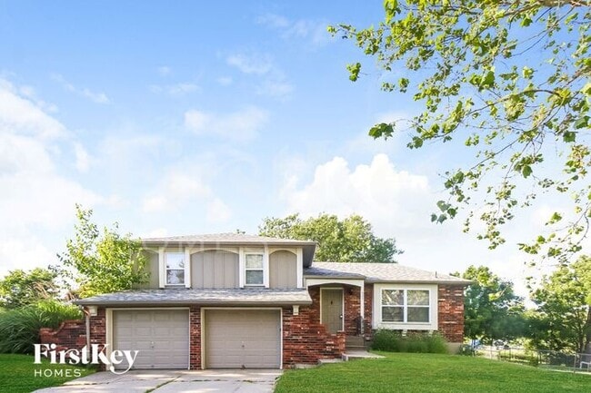 Building Photo - 4501 NW Amesbury Pl Rental