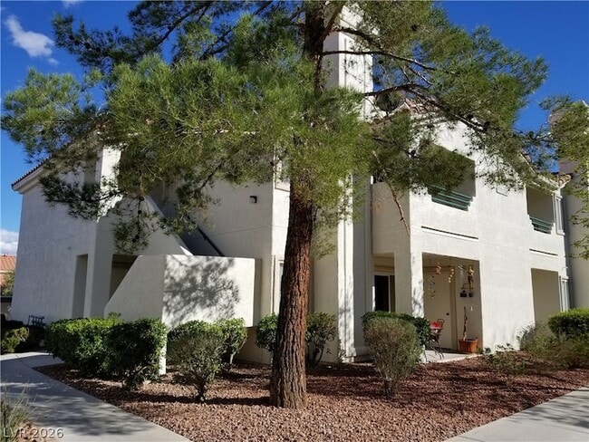 Building Photo - 733 Wheat Ridge Ln Unit 204