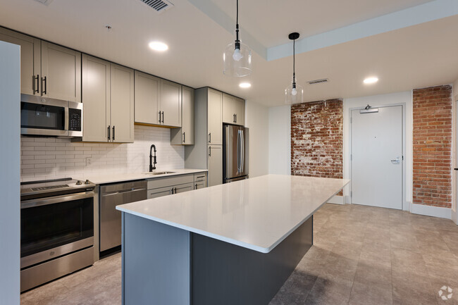 Penthouse 817 2 BR, 2.5 BA - 1,700SF Kitchen - Ellwanger & Barry Building Rental