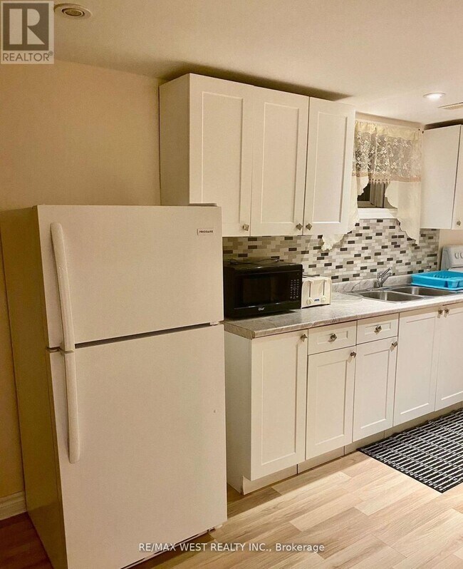 Photo - 18 King George Rd