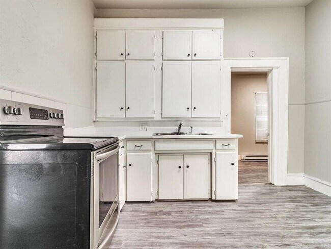 Photo - 1740 NW 11th St Unit A