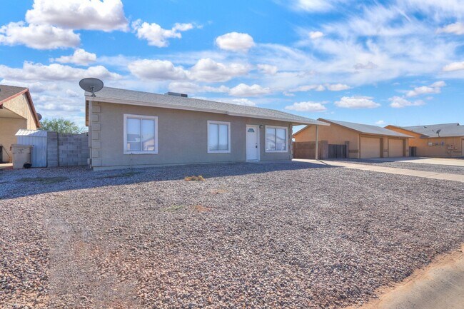 9399 W Tinajas Dr