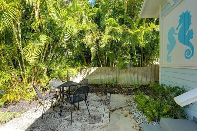 216 S M St Unit 2