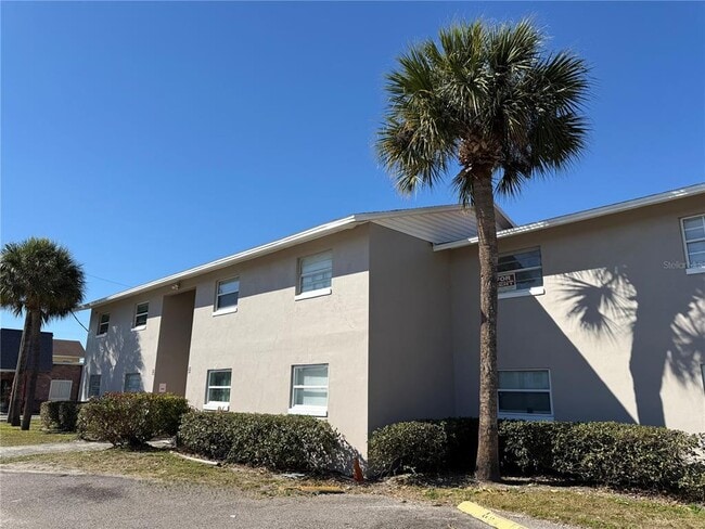 Building Photo - 5885 Dahlia Dr Unit 105