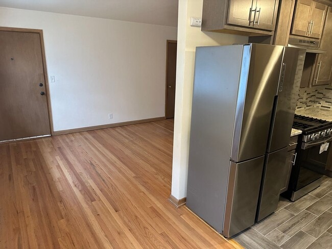 Photo - 4707 W Wells St Unit #1