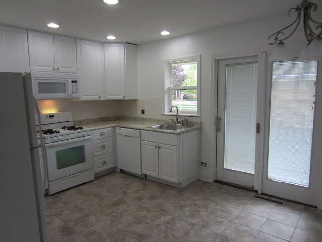 Photo - 111 S Lorraine Rd