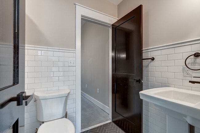 Photo - 1523 W Cary St