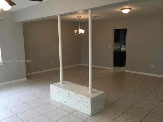 Photo - 980 NW 182nd St