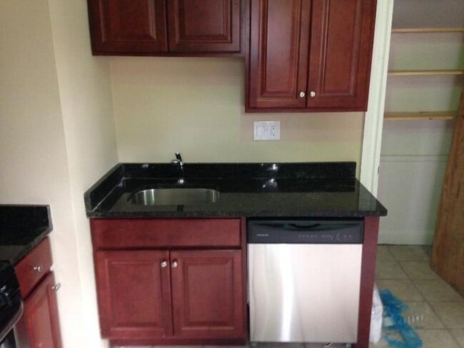 Photo - Charming 6 Bedroom House