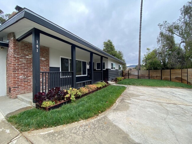 Photo - 141 Hillside Terrace