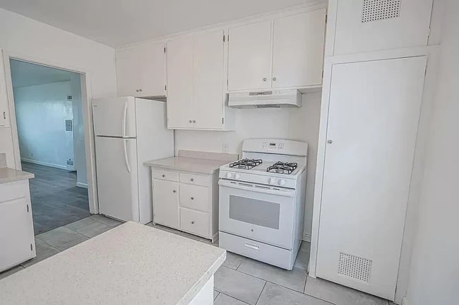 Photo - 3213 Bartdon Ave Unit 1