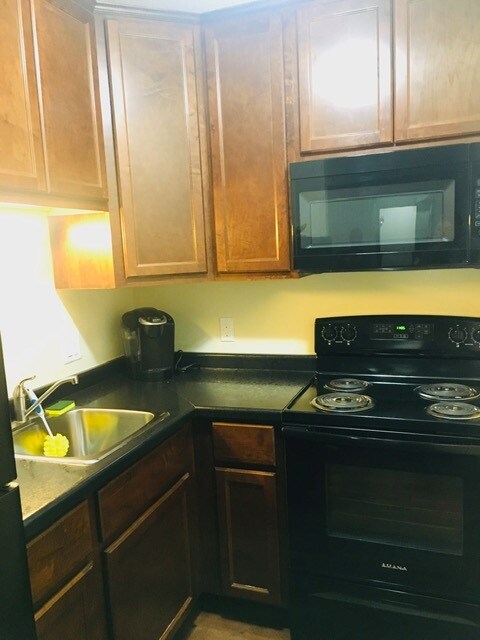 Kitchen for Standard 1bedroom B - Georgetown Square
